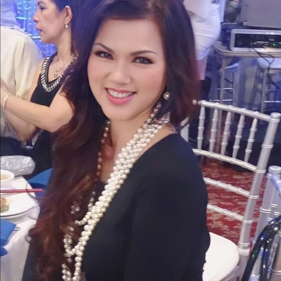 Meet your Posher, Lillian - Picture 1 of 1